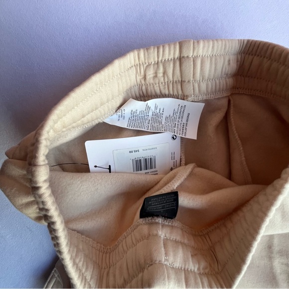 Jordan Women’s Beige Cargo Sweatpants – Size L (NWT) - Picture 3 of 9